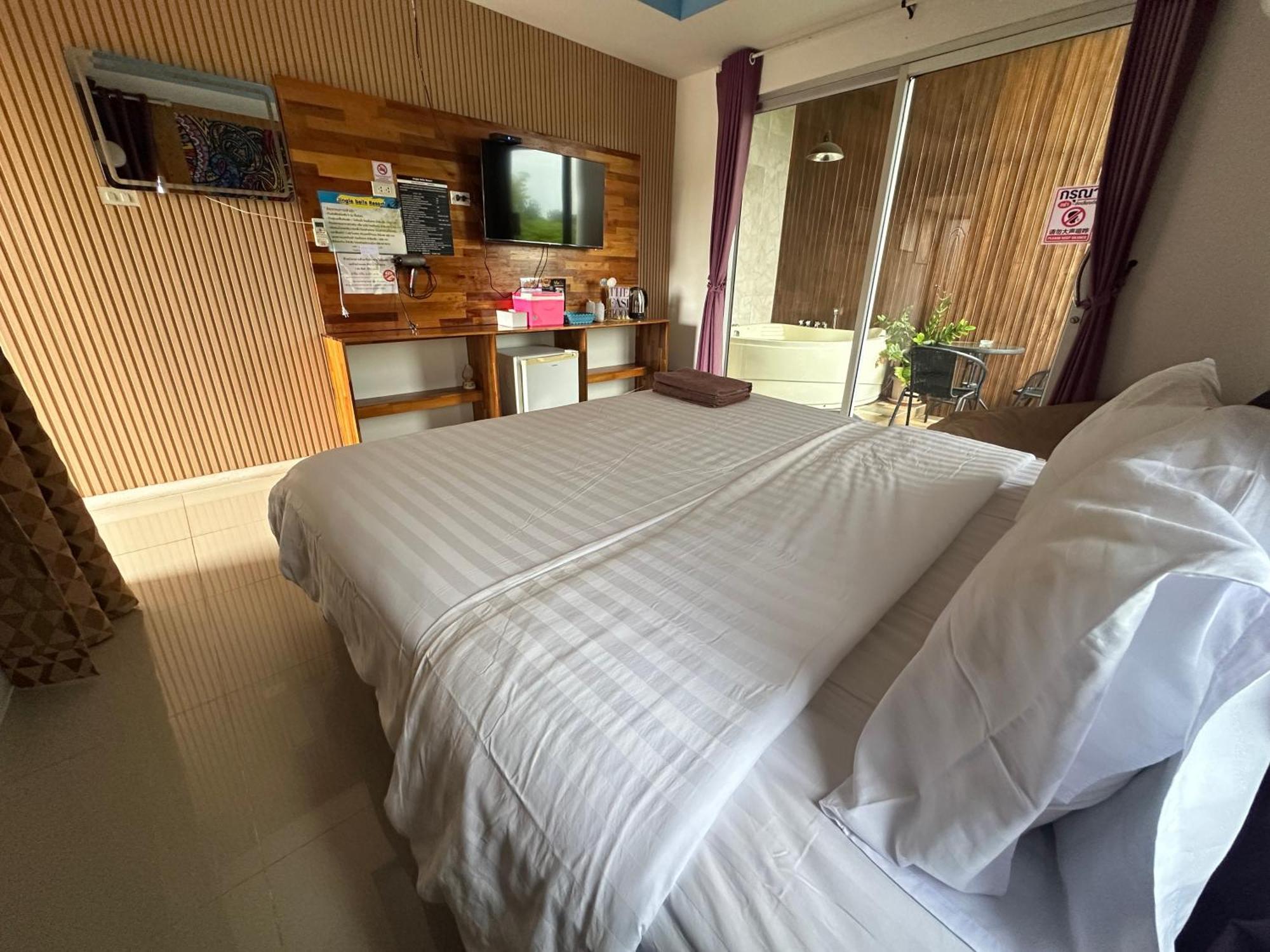 Jingle Bells Resort Ko Lan Eksteriør bilde